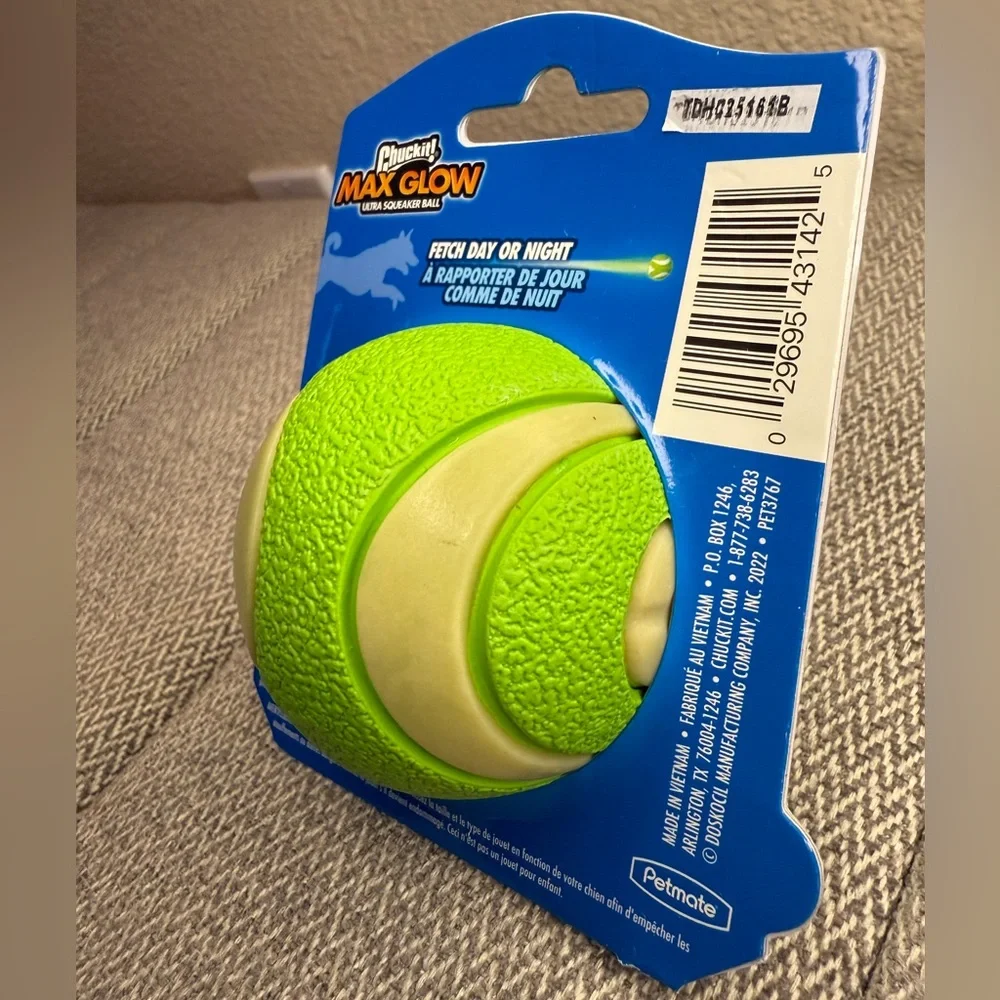 chuckit! chuckit max